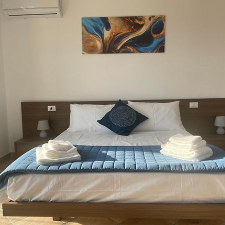 Maison De Cheeramie - Tourist Apartments Tra Mare E Etna Mascali Eksteriør billede