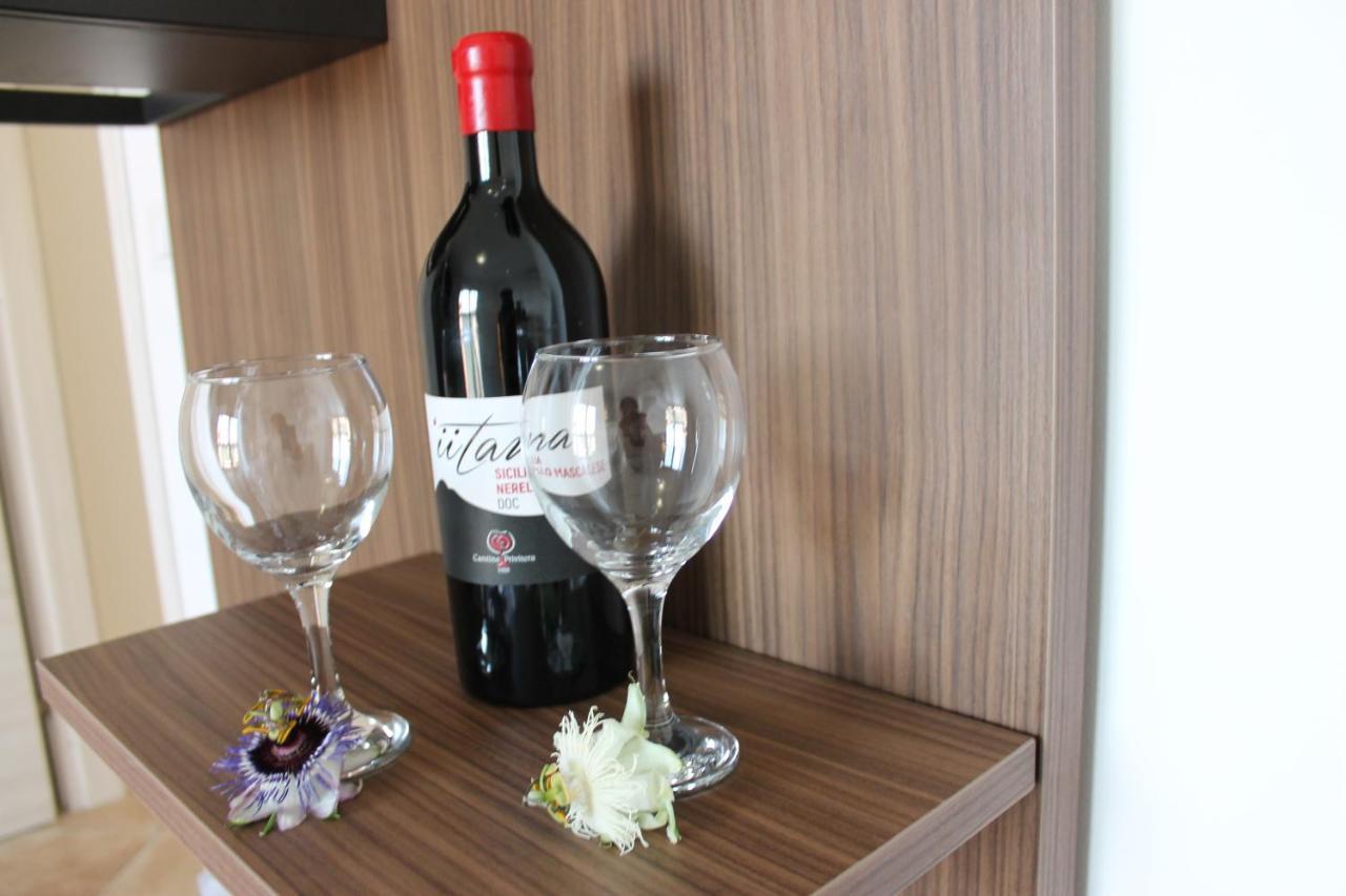 Maison De Cheeramie - Tourist Apartments Tra Mare E Etna Mascali Eksteriør billede
