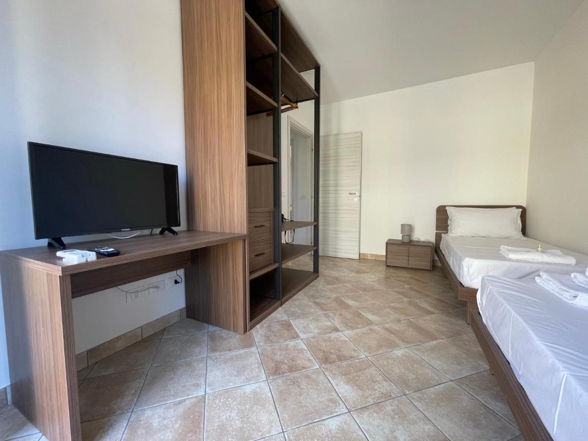 Maison De Cheeramie - Tourist Apartments Tra Mare E Etna Mascali Eksteriør billede