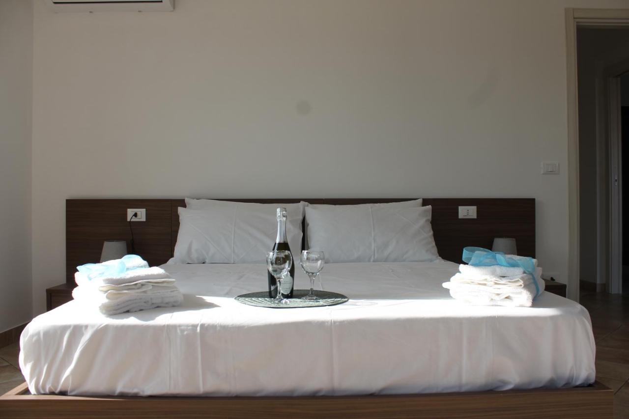 Maison De Cheeramie - Tourist Apartments Tra Mare E Etna Mascali Eksteriør billede
