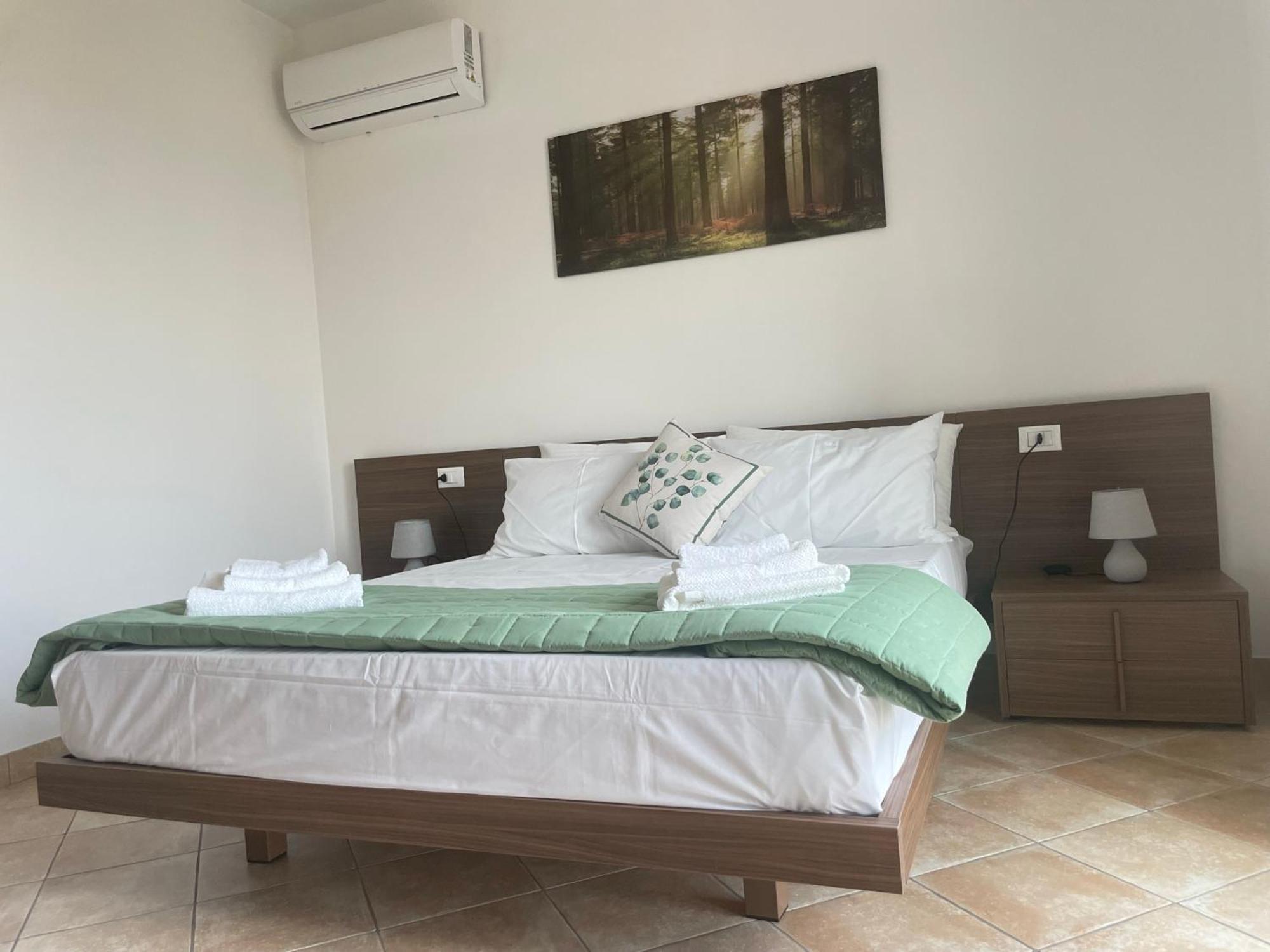 Maison De Cheeramie - Tourist Apartments Tra Mare E Etna Mascali Eksteriør billede